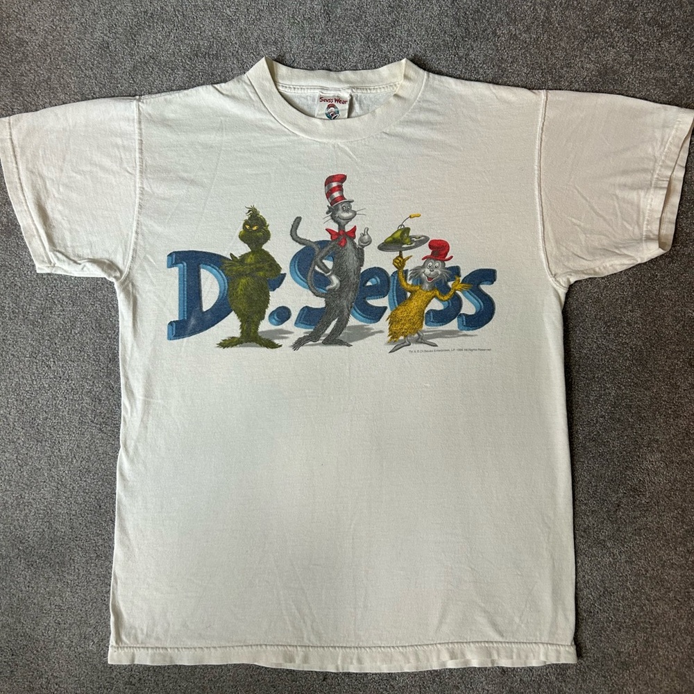 Seuss Wear Vintage late 90’s Dr. Seuss tee shirt Manufactured by Tultex. Size M